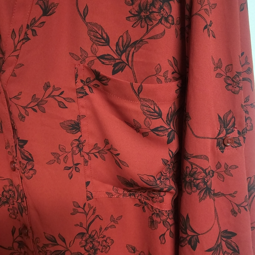 Maurice's Winona Red and Black Floral Button Down‎ Blouse Roll Tab Sleeves - Picture 4 of 8